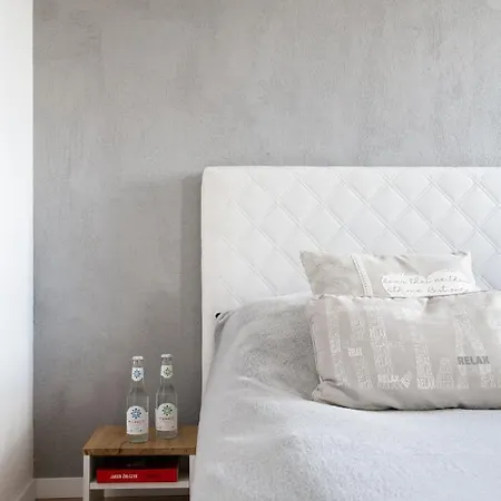 Premium Apartment- Centrum Pkp דירה אוטווק